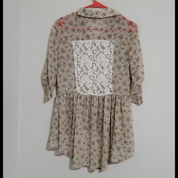 LOVE HAIGHT  hi lo lace insert Ruffl Bottom Floral Print Top Lrg. - Picture 8 of 8